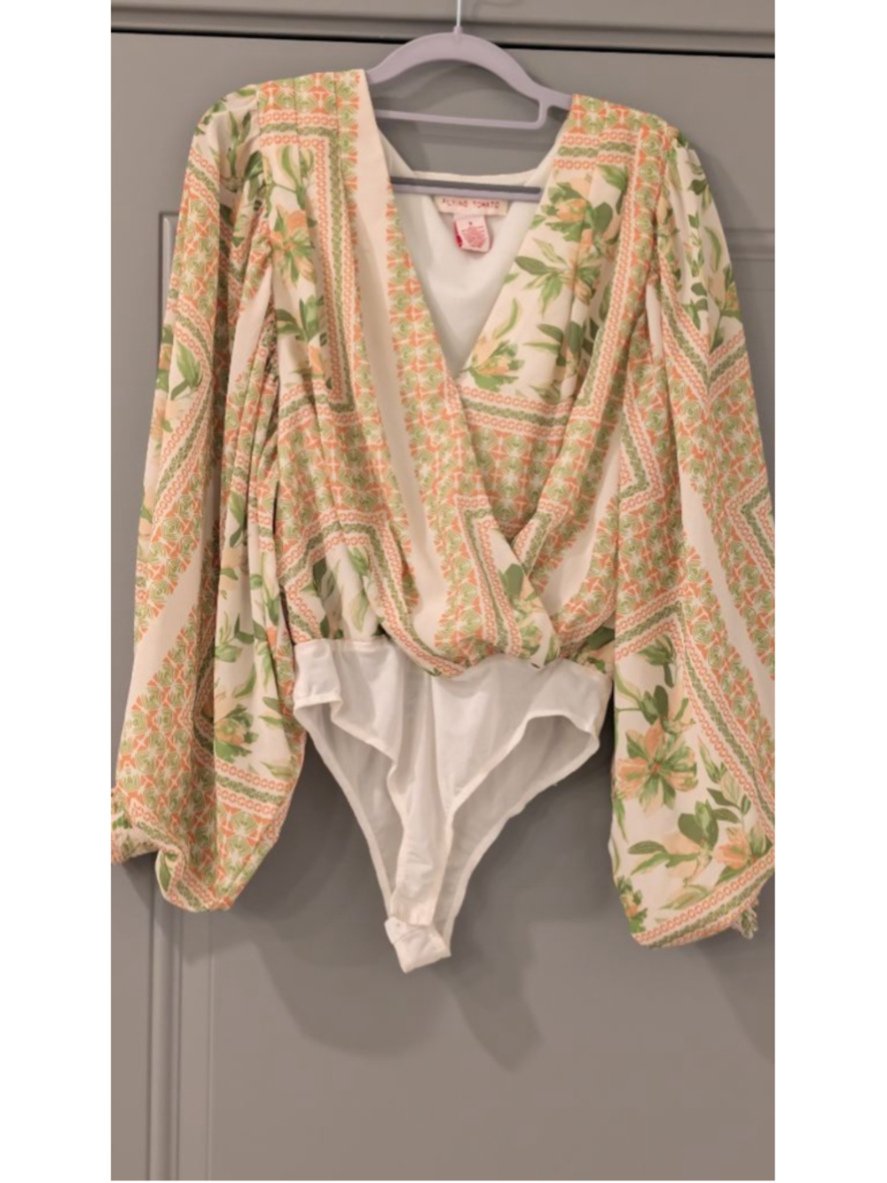 Women's Flying Tomato Floral Print Bodysuit S White Orange